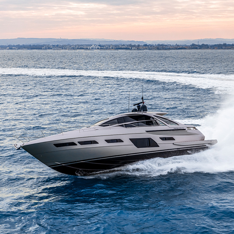 pershing yacht x7